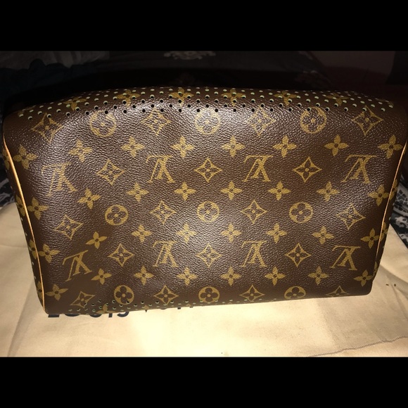 Louis Vuitton Limited Edition perforated Speedy - Picture 8 of 8